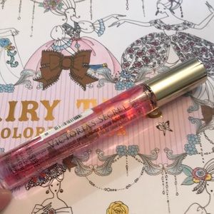 Victoria’s Secret Bombshell Spray. New with tag & sealed.